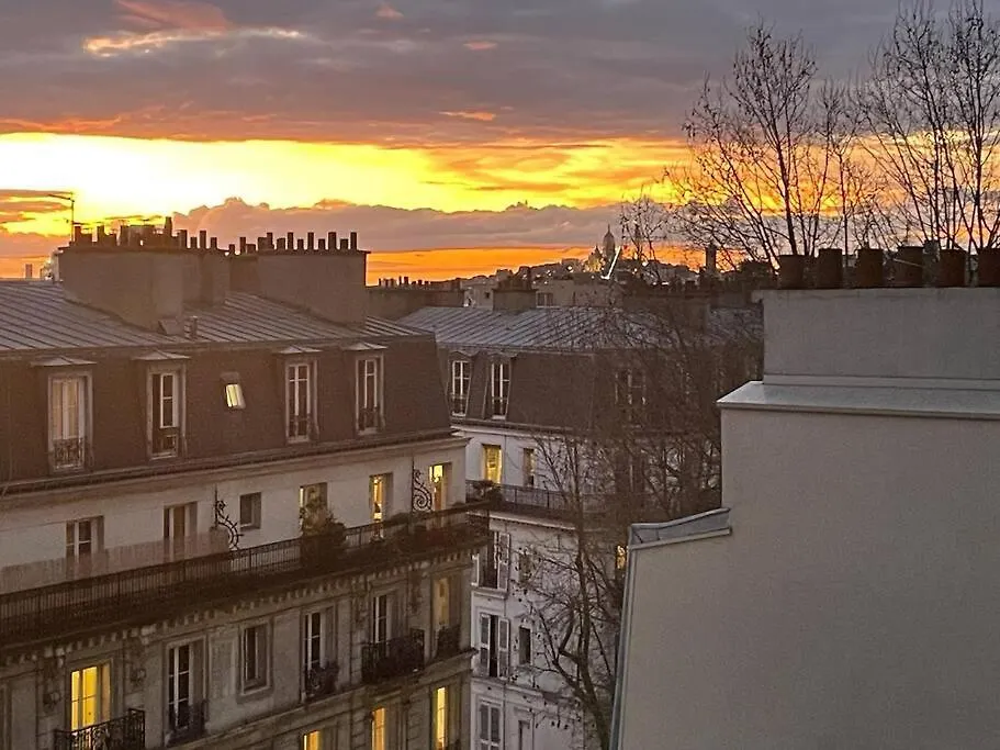 Apt Buttes Chaumont Vue Paris Apartment France